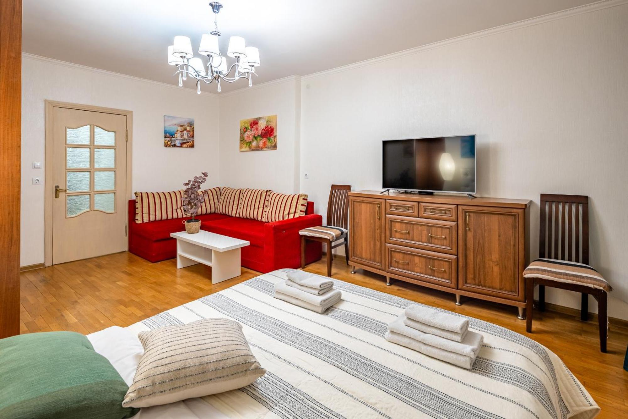 Just Another Comfy Apartment On The Main Squere. 2 Bedrooms, Own Heating, Ac Lviv Luaran gambar