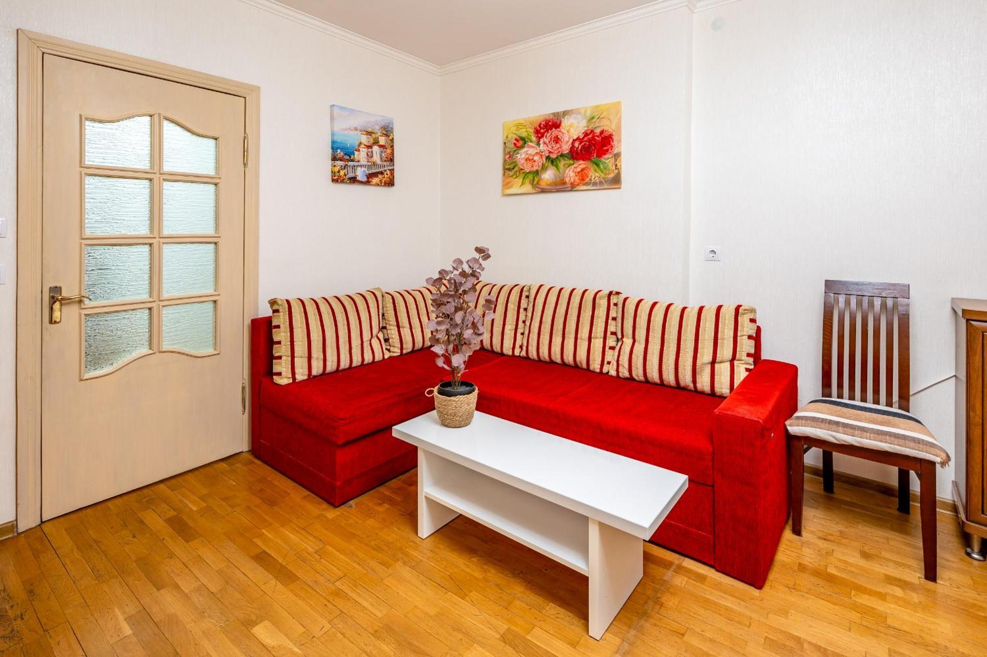 Just Another Comfy Apartment On The Main Squere. 2 Bedrooms, Own Heating, Ac Lviv Luaran gambar