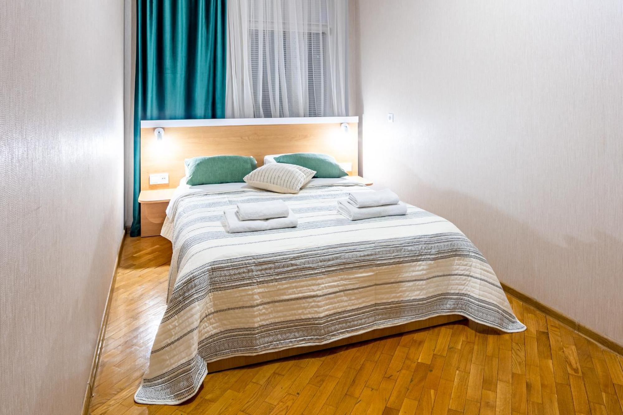 Just Another Comfy Apartment On The Main Squere. 2 Bedrooms, Own Heating, Ac Lviv Luaran gambar