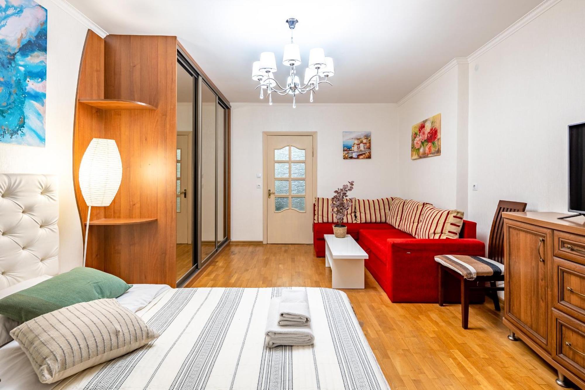Just Another Comfy Apartment On The Main Squere. 2 Bedrooms, Own Heating, Ac Lviv Luaran gambar