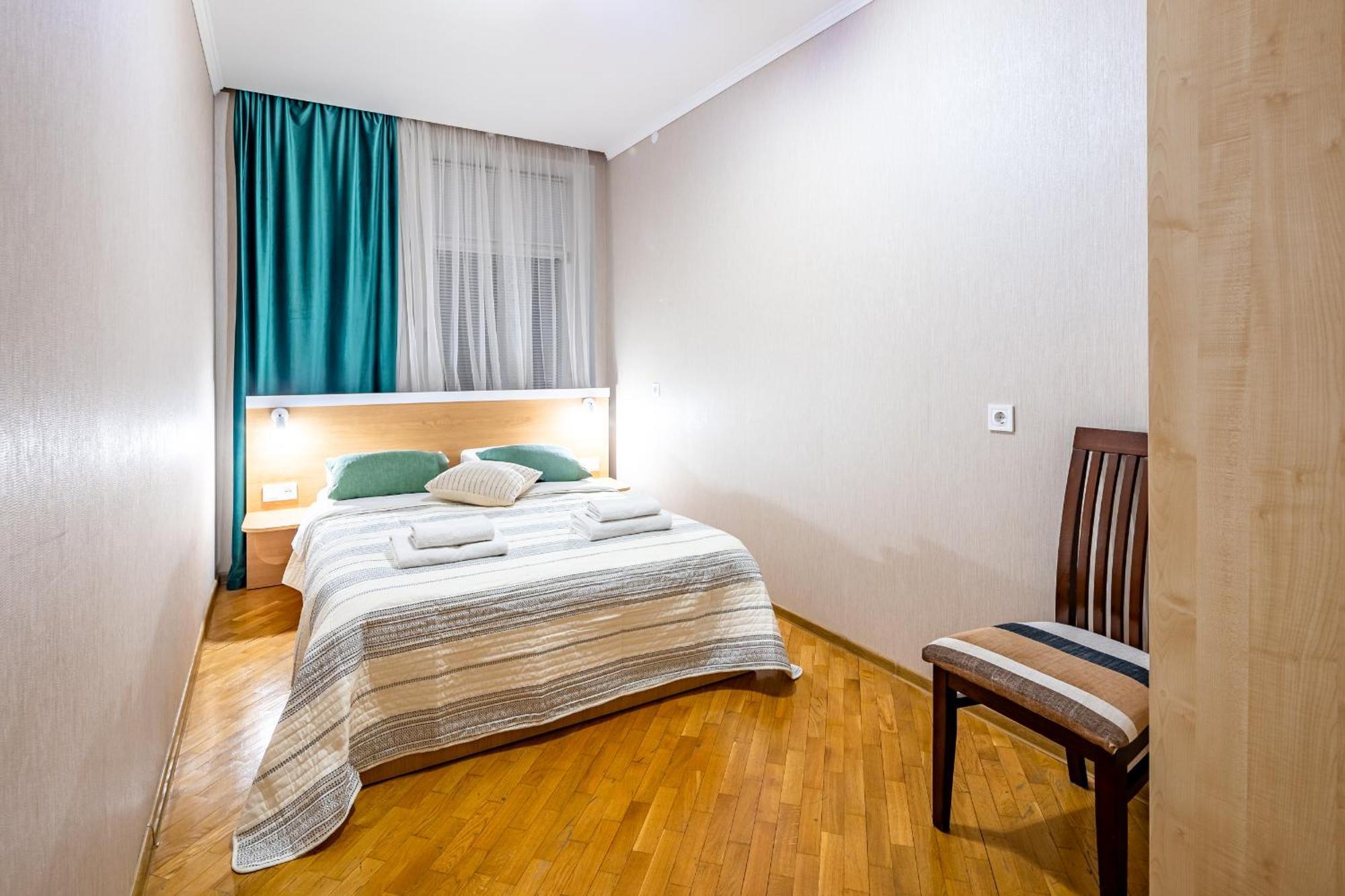 Just Another Comfy Apartment On The Main Squere. 2 Bedrooms, Own Heating, Ac Lviv Luaran gambar